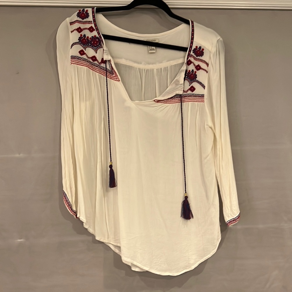 NWOT - Forever 21 Blouse